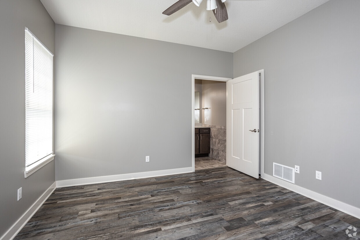 Floor Plan - 2BR/2.0BA