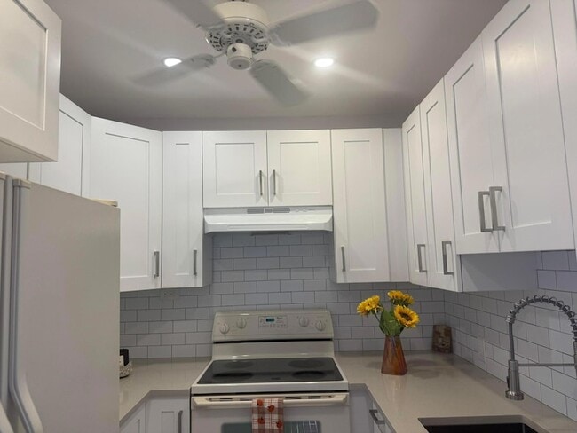 Photo - 629 Fanshaw O Unit 629
