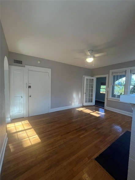 Photo - 3303 W Empedrado St Unit 4