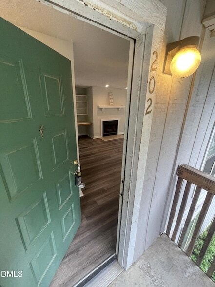 Building Photo - 5155 Windy Hill Dr Unit 202