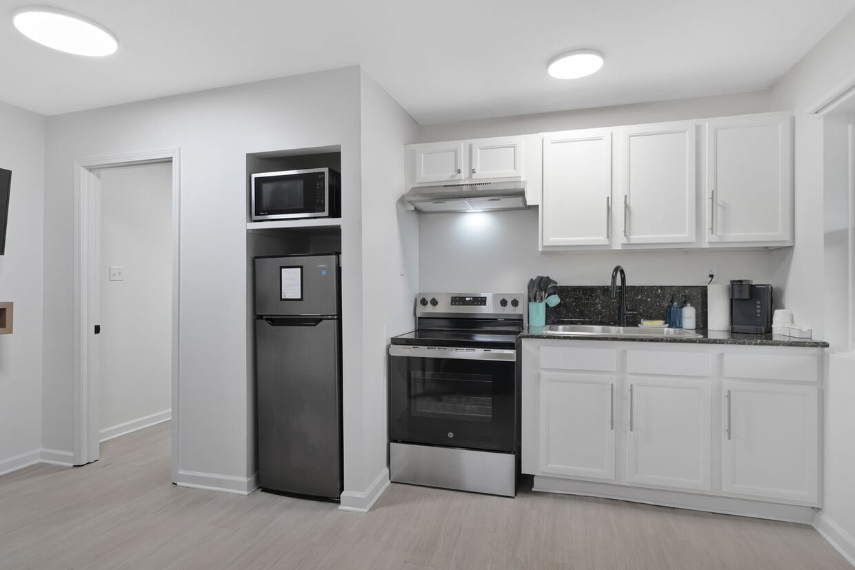 Floor Plan - Corner Studio