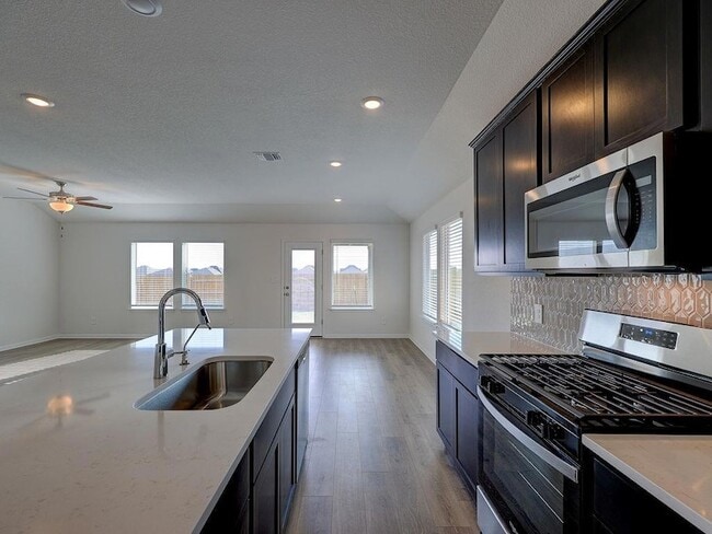 Photo - 112 Holmby Dr