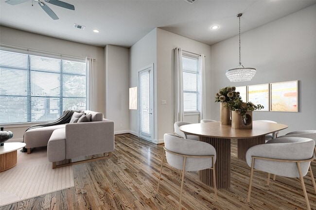 Photo - 1508 Beall St