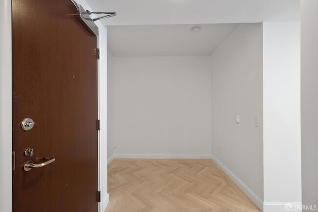 Photo - 403 Main St Unit 717N