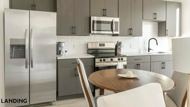 Photo - 1007 S Mint St Unit 807