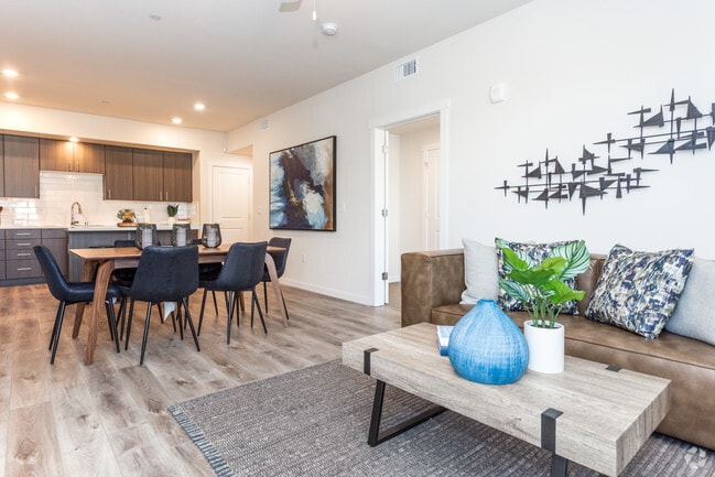 2BR,2BA-B2 - Hub Apartments