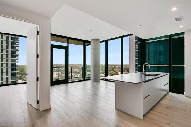 Photo - 610 Davis St Unit 2705