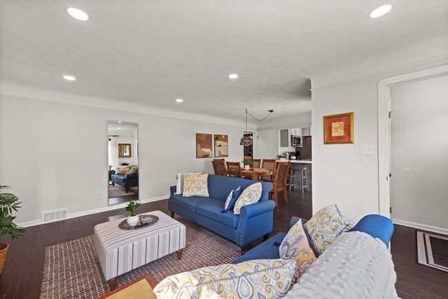 Photo - 6430 Olde York Rd Unit SI ID1496041P