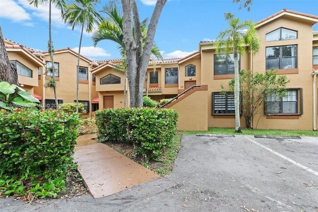 Building Photo - 15569 Miami Lakeway N Unit 20516