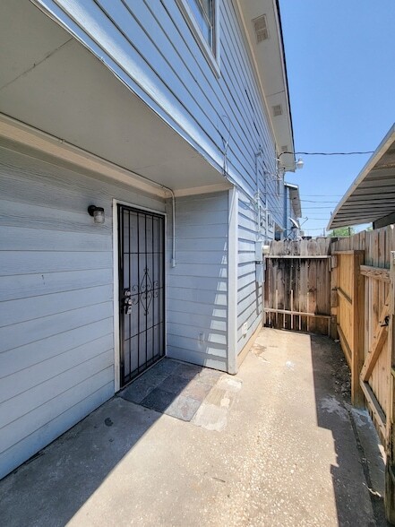 Photo - 12330 Ormandy St