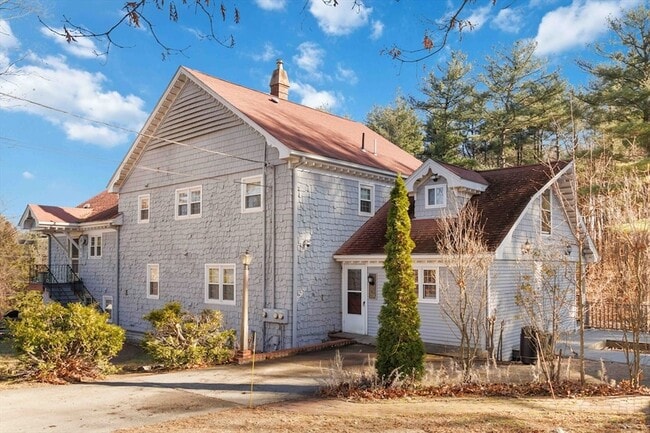 Building Photo - 21A Stowe Rd Unit A