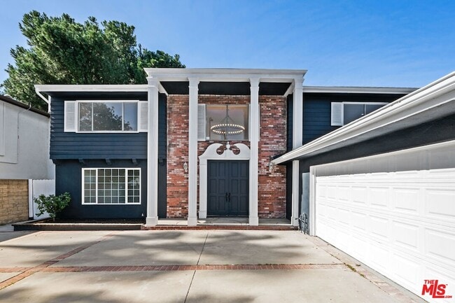 Photo - 6257 Lindley Ave