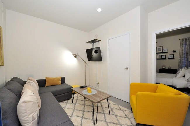 Building Photo - 478 9th Ave Unit ID1323904P