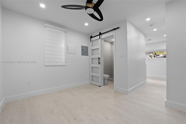 Photo - 129 SW 9th Ave Unit 3