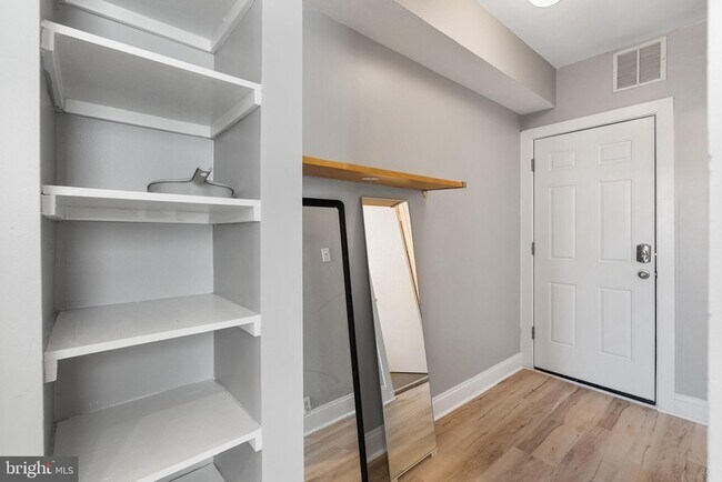 Photo - 1932 15th St NW Unit 2