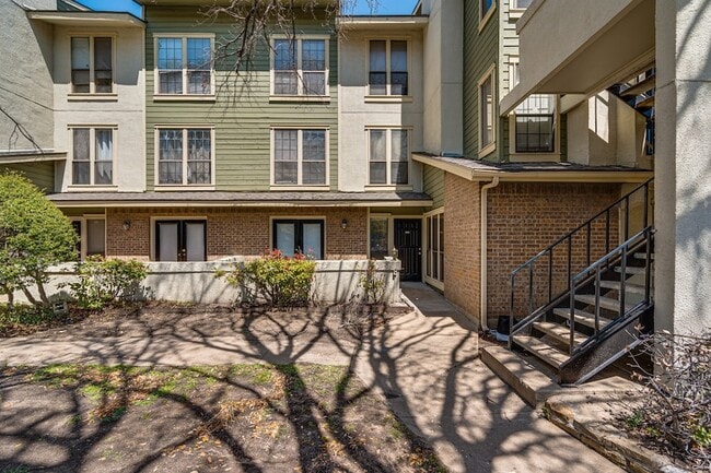 Photo - 9611 Walnut St Unit 1106