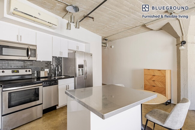 Photo - 1617 Cosmo St Unit FL3-ID1357