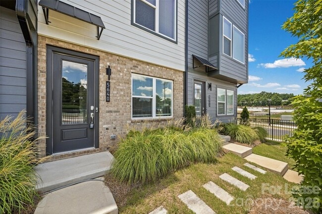 Photo - 5640 Kingspan Dr