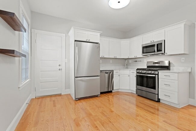 Photo - 68 Saxton St Unit 1