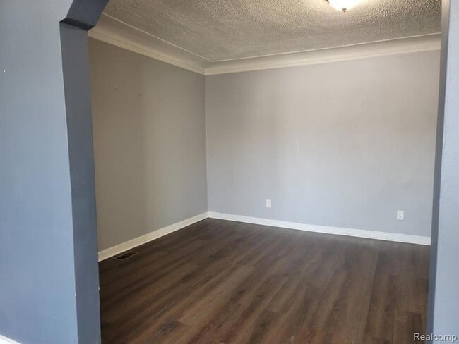 Photo - 22641 Van Dyke Ave