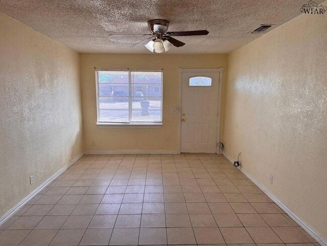 Photo - 1612 Phoenix Dr