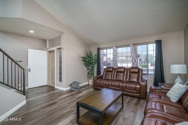 Photo - 6615 N 89th Ave