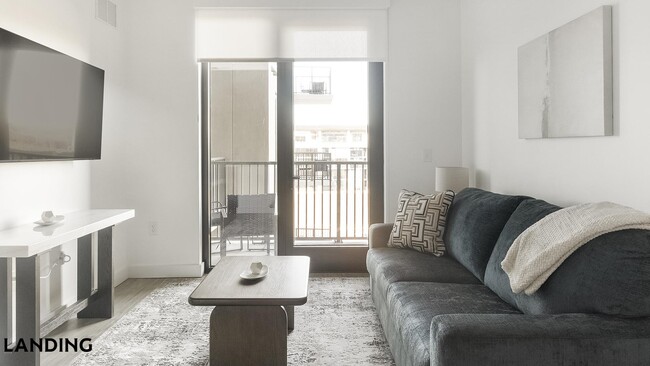 Photo - 1007 S Mint St Unit 806