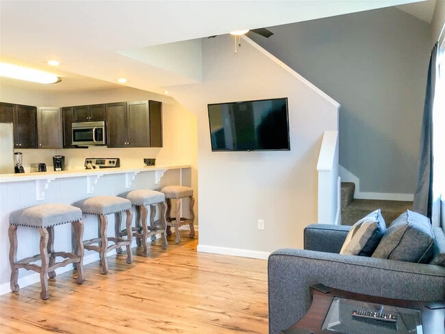 Photo - 5218 Beach Dr Unit ID1354903P