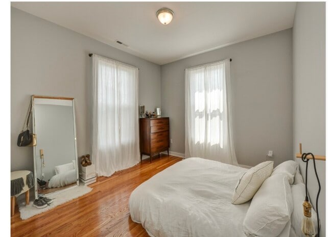 Photo - Gracey Court &The Phoenix