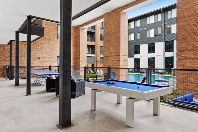 Photo - Fivetwo at Highland