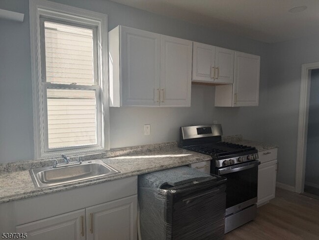 Building Photo - 363 Hoover Ave