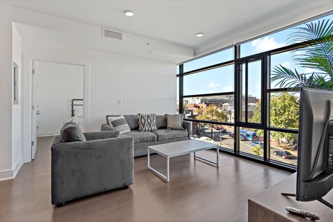 Building Photo - 904 T St NW Unit ID1395470P