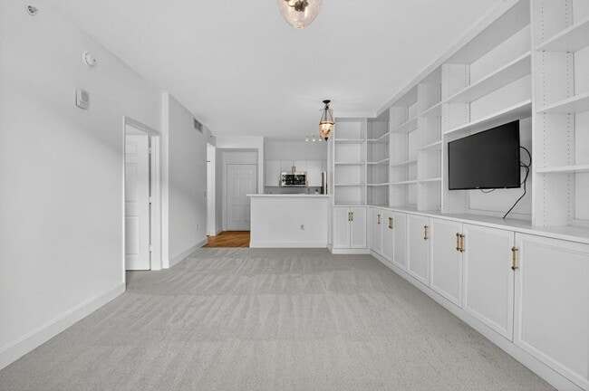 Photo - 630 S Sapodilla Ave Unit 121