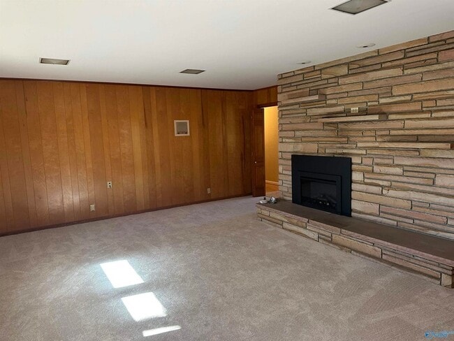 Photo - 102 Jones Valley Dr SE