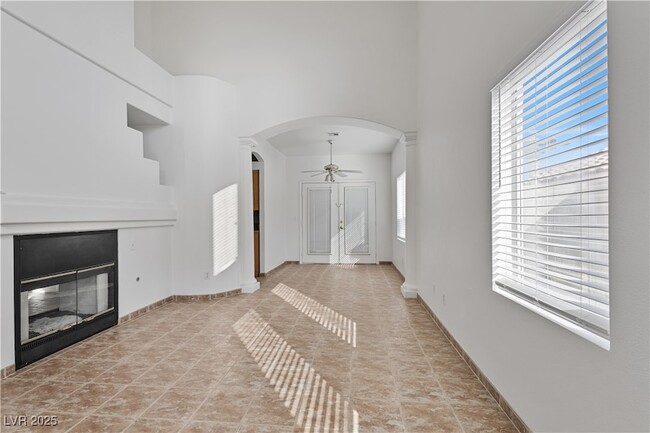 Photo - 8758 Arawana Pl