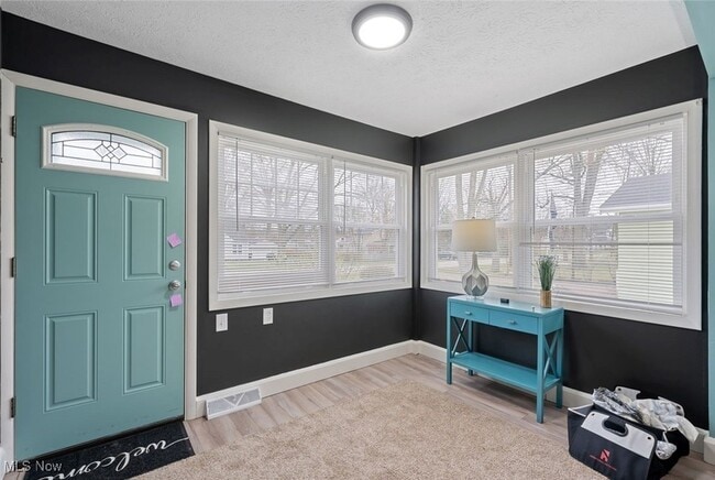 Photo - 27279 Dunford Rd