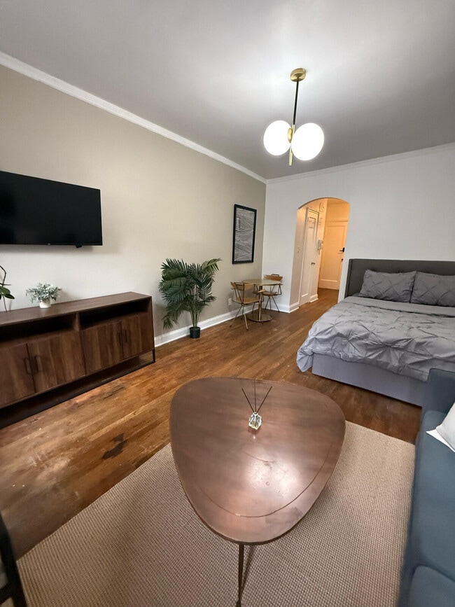 Building Photo - 343 E 51st St Unit ID1323957P