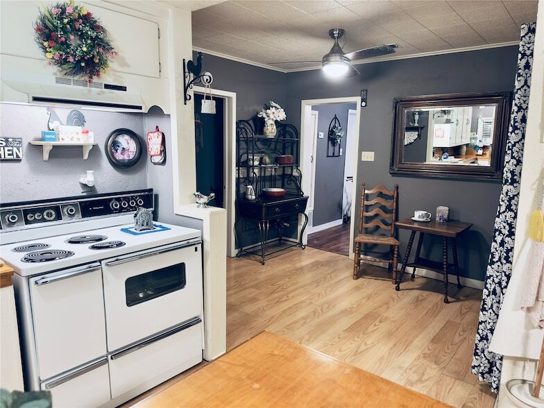Photo - 1033 N Johnson St