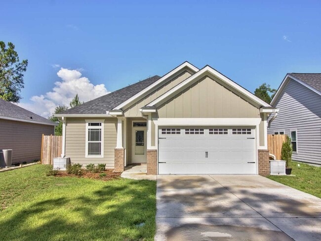 Building Photo - 114 Carousel Cir