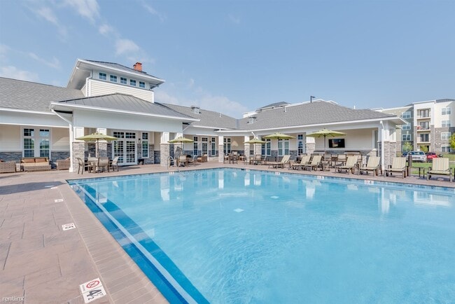 Photo - Waterstone at Hamburg Apartments