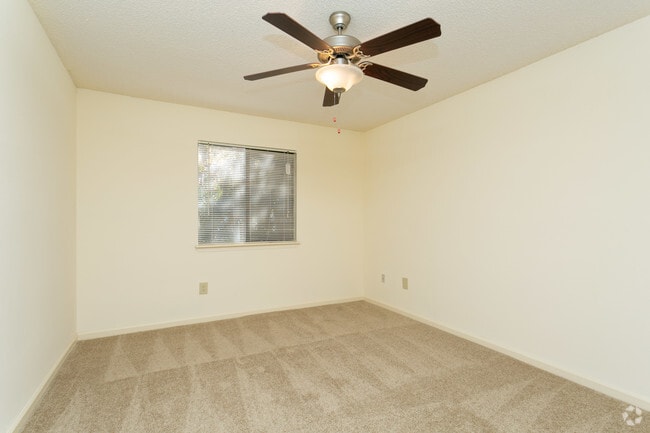 Photo - Mallard Cove Apartments