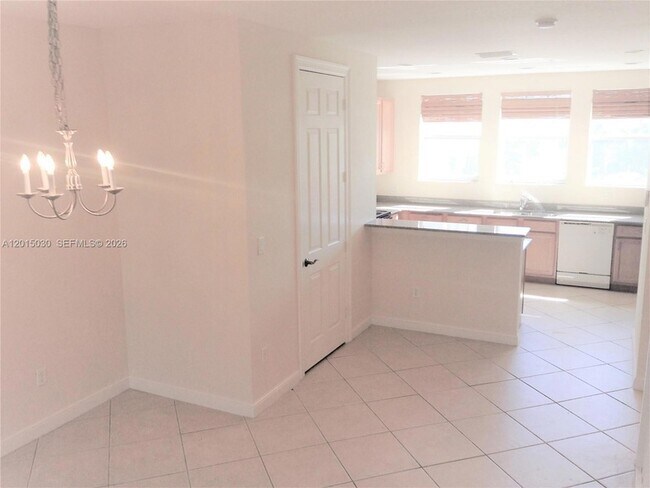 Photo - 690 Amador Ln