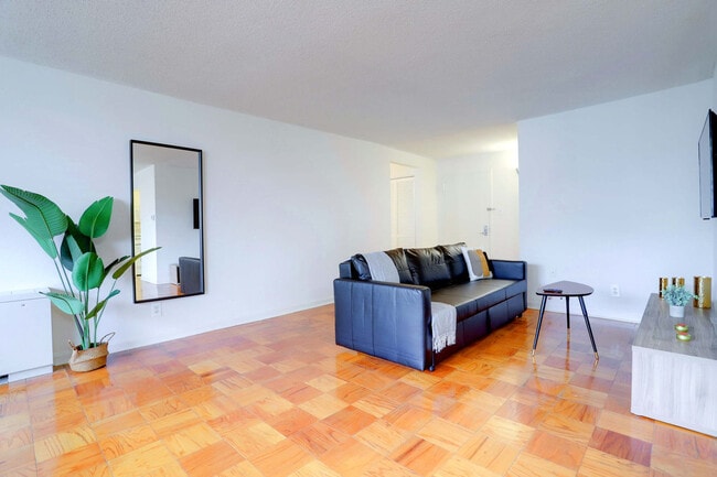 Photo - 320 23rd St S Unit FL8-ID1022535P