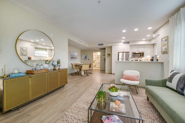 Building Photo - Chase Knolls