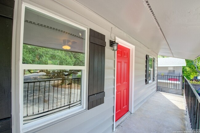Photo - 218 Natalen Ave