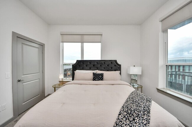 Photo - 1111 Shepherd Dr Unit SI FL4-ID1627764P