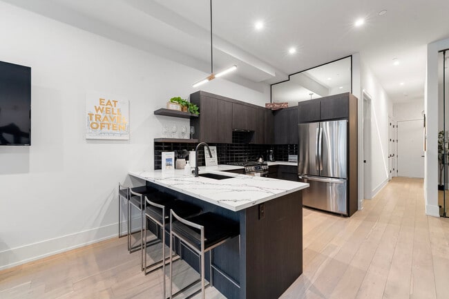 Photo - 318 W Grand Ave Unit ID1244920P