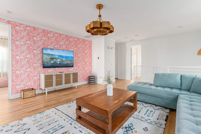 Building Photo - 1509 Fairview Cir Unit ID1051139P