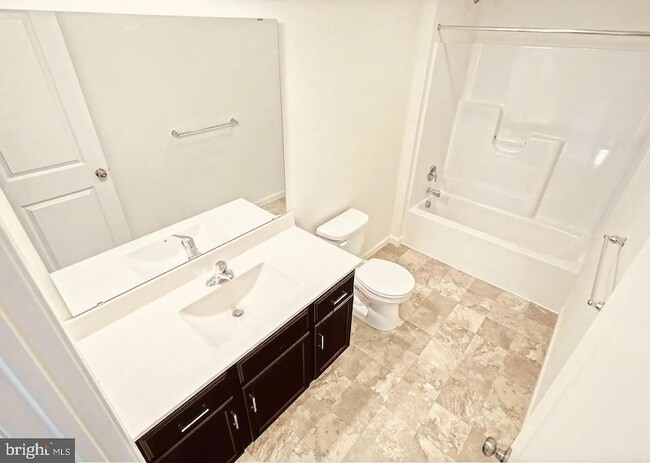 Photo - 9 Shillington Ln