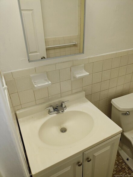 Photo - 129 Black Rock Ave Unit 13